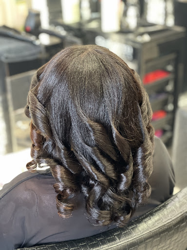 Beauty Salon «Mary Dominican Beauty Salon», reviews and photos, 736 Broadway, Newark, NJ 07104, USA