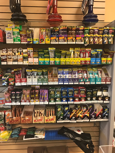 Tobacco Shop «AW Smoke Shop», reviews and photos, 2095 N Dobson Rd #1, Chandler, AZ 85224, USA