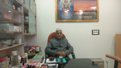 Dr. Arun Sharma ( Jeevan Ayurveda Kendra Delhi)