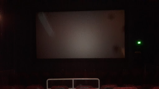 Movie Theater «Regal Cinemas Hollywood 10 - St. Joseph», reviews and photos, 5405 N Belt Hwy, St Joseph, MO 64506, USA