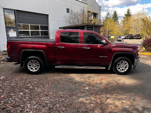 Used Car Dealer «Mudarri Motorsports Co», reviews and photos, 13131 NE 124th Street, Kirkland, WA 98034, USA