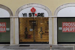 YI Store image