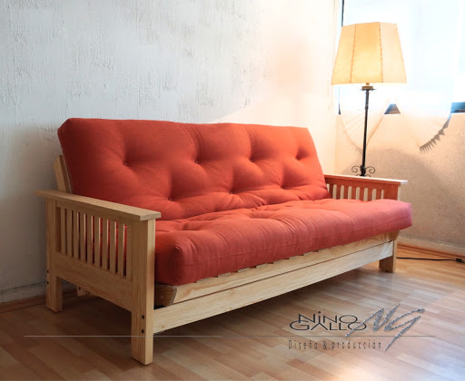 Nino Gallo, futones y mobiliario original