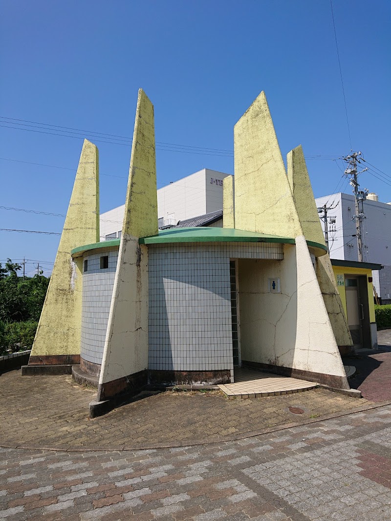 西田川公園 多機能トイレ