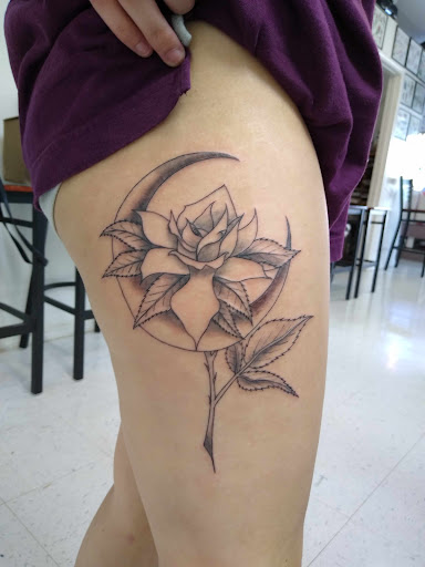 Explore american tattoo ideas, creative tattoo ideas in Salem, available at Outwest Tattoo and body piercing ,30 years of tattooing,only life time guarantee