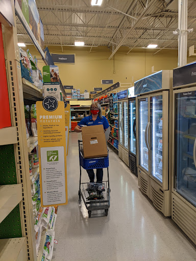 Pet Supply Store «PetSmart», reviews and photos, 1013 W University Ave, Georgetown, TX 78628, USA