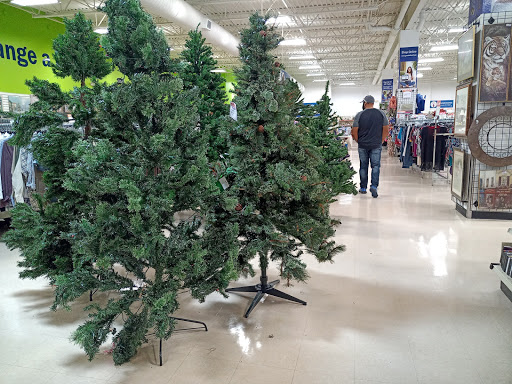 Thrift Store «Goodwill Retail & Donation Center», reviews and photos, 13500 Plantation Rd, Fort Myers, FL 33966, USA