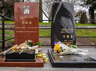 Bruce Lee and Brandon Lee Grave Sites