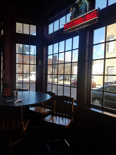 Bar & Grill «Reel Cafe», reviews and photos, 100 S Front St, Wilmington, NC 28401, USA