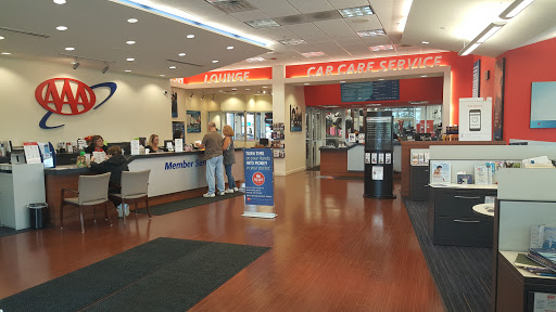 Travel Agency «AAA Vernon Hills Car Care Plus», reviews and photos