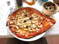 Plats et boissons du Restaurant Pizzeria l'ITALIANO à Méjannes-le-Clap - n°2