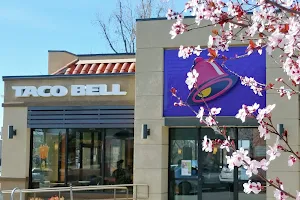 Taco Bell image