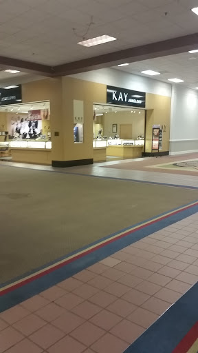 Shopping Mall «Fort Henry Mall», reviews and photos, 2101 Fort Henry Dr, Kingsport, TN 37664, USA