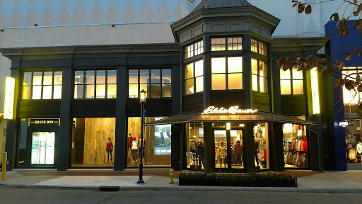 Clothing Store «Eddie Bauer», reviews and photos, 4047 Gramercy St, Columbus, OH 43219, USA
