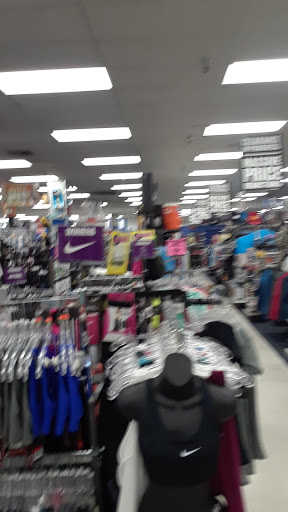Sporting Goods Store «Big 5 Sporting Goods - Pinole», reviews and photos, 1572 Fitzgerald Dr, Pinole, CA 94564, USA