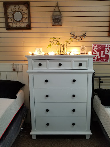 Mattress Store «Best Prices Furniture & Mattress», reviews and photos, 320 E Main St A, Monroe, WA 98272, USA