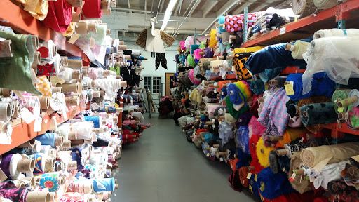 Fabric Store «Discount Fabrics», reviews and photos, 2170 Cesar Chavez St, San Francisco, CA 94107, USA