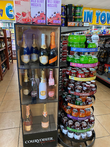 Tobacco Shop «Brice Park Smoke Shop & Carryout», reviews and photos, 6351 Tussing Rd, Reynoldsburg, OH 43068, USA