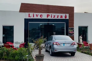 Live Pizza image