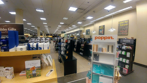 Barnes & Noble