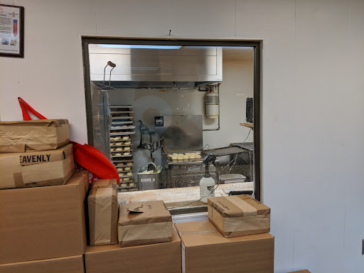 Donut Shop «Heavenly Doughnuts Shop», reviews and photos, 504 NE 102nd Ave, Portland, OR 97220, USA