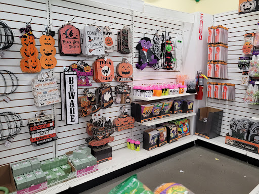 Dollar Store «Dollar Tree», reviews and photos, 4959 Bill Gardner Pkwy Ste 107, Locust Grove, GA 30248, USA