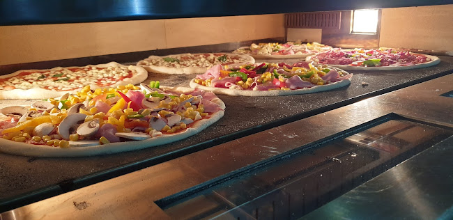 HOLZOFEN Mama Pizza // Pizzakurier - Amriswil