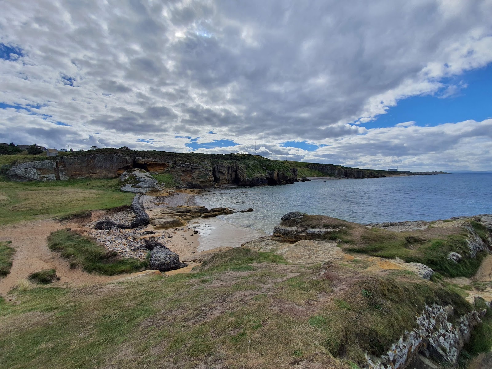 Foto de Colach Bay Beach localizado em área natural