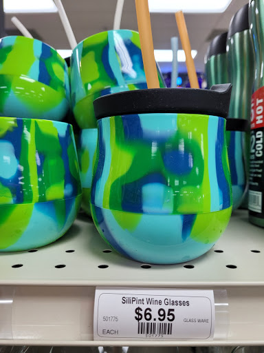 Liquor Store «Newport Liquor Store», reviews and photos, 2019 N Coast Hwy, Newport, OR 97365, USA