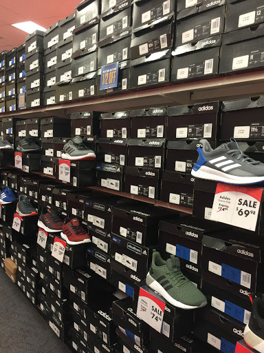 Department Store «Bealls Outlet», reviews and photos, 1961 FL-60, Valrico, FL 33594, USA