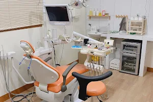 Kalani Dental | Praktek Dokter Gigi image