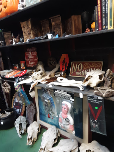 Tattoo Shop «The Rue Morgue Tattoo Gallery», reviews and photos, 198 W Jefferson St, Franklin, IN 46131, USA