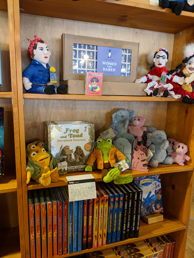 Book Store «Bookbug - An Independent Bookstore for All Ages», reviews and photos, 3019 Oakland Dr, Kalamazoo, MI 49008, USA