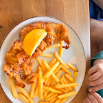 Photo n°2 de l'avis de Deichmann. fait le 30/04/2024 à 14:55 sur le  Riverside Restaurant & Cafe à Rendsburg