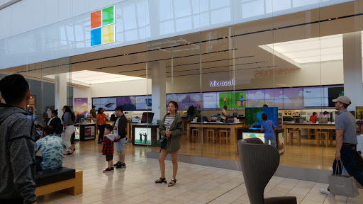 Computer Store «Microsoft Store», reviews and photos, 1 Garden State Plaza Blvd #2303, Paramus, NJ 07652, USA