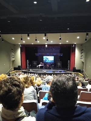Riverview Performing Arts Center - photo 3