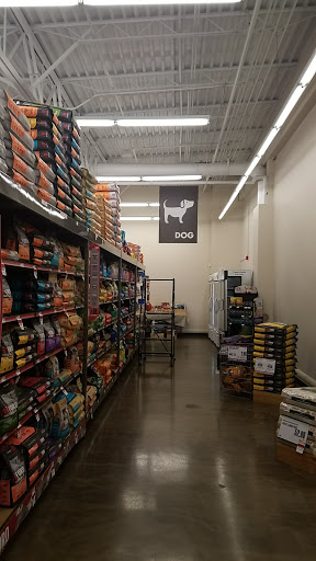 Pet Supply Store «Pet Supplies Plus», reviews and photos, 1970 Portage Trail, Cuyahoga Falls, OH 44223, USA