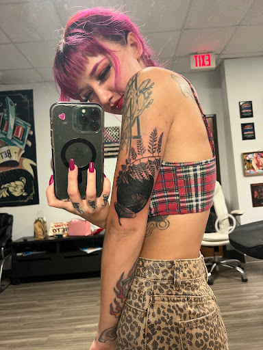 Explore around the knee tattoo ideas, creative tattoo ideas in Round Rock, available at Beto Tats