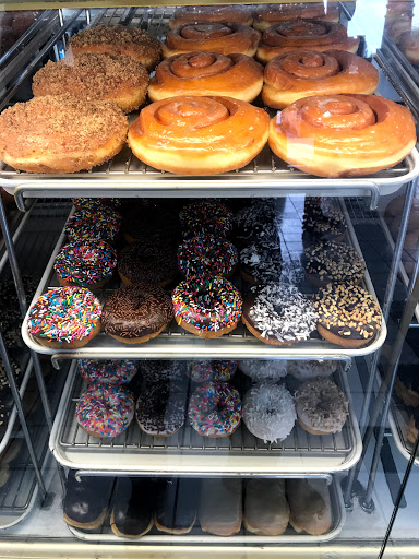 Donut Shop «Donut Club», reviews and photos, 861 W Arrow Hwy, San Dimas, CA 91773, USA