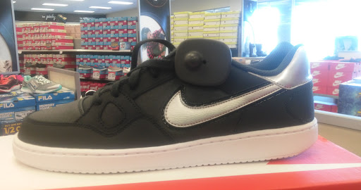 Shoe Store «Shoe Carnival», reviews and photos, 1620 Dogwood Dr SE, Conyers, GA 30013, USA