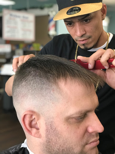 Barber Shop «U.S. CUTS BARBERSHOP INC.», reviews and photos, 426 E Derby Ave, Auburndale, FL 33823, USA