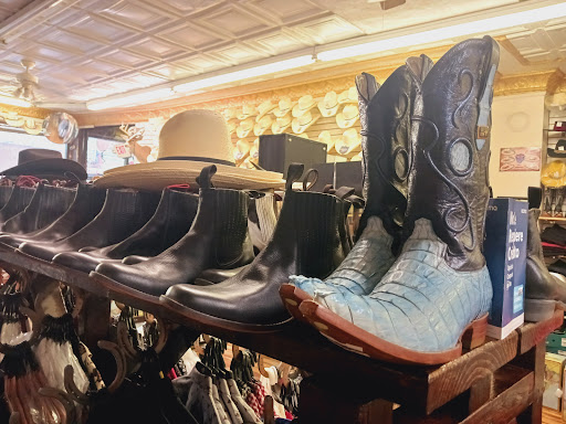 Jeweler «El Dorado Jewelry & Western», reviews and photos, 229 N Cedar Lake Rd, Round Lake, IL 60073, USA