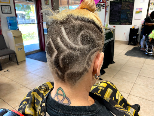 Barber Shop «Catia Family Barbershop Salon», reviews and photos, 4146 Grand Blvd, New Port Richey, FL 34652, USA