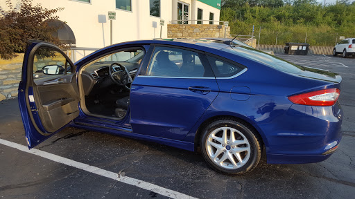 Used Car Dealer «Enterprise Car Sales», reviews and photos, 555 E Galbraith Rd, Cincinnati, OH 45215, USA