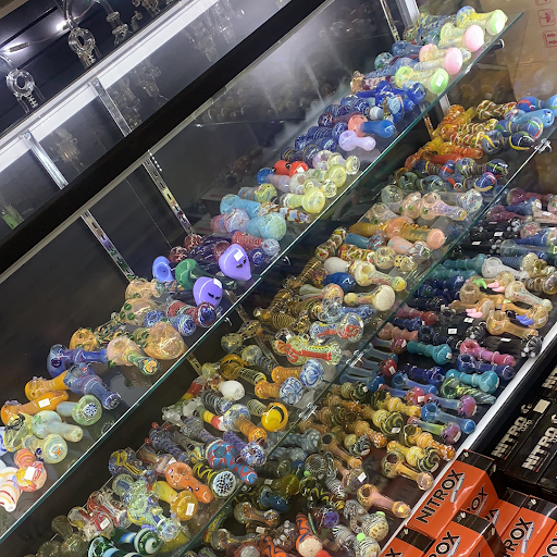 Tobacco Shop «Starbuzz Smoke Shop», reviews and photos, 668 Soscol Ave, Napa, CA 94559, USA