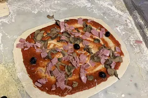 La Tour de Pizza image
