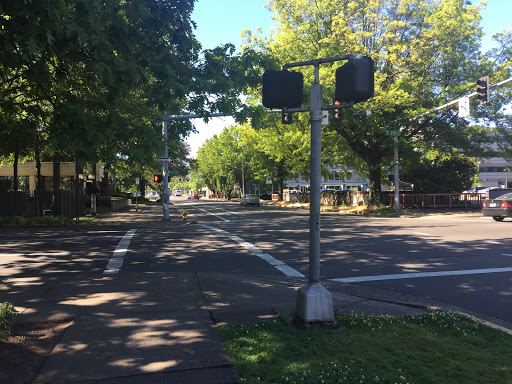 Real Estate Agency «Key Realty Group Inc - Eugene Oregon Real Estate Agency», reviews and photos, 627 Country Club Rd, Eugene, OR 97401, USA