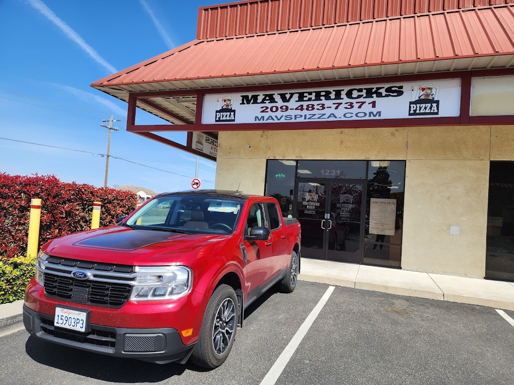 Mavericks Pizza 95336