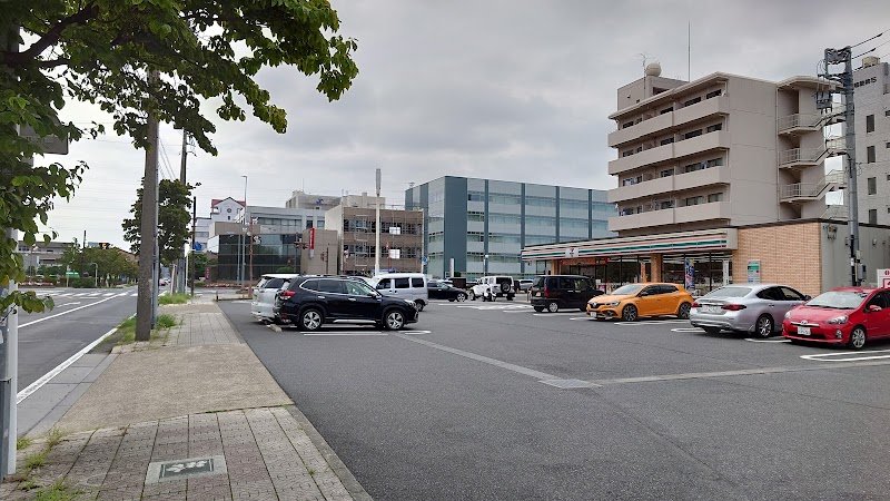 セブン-イレブン 太田市役所前店