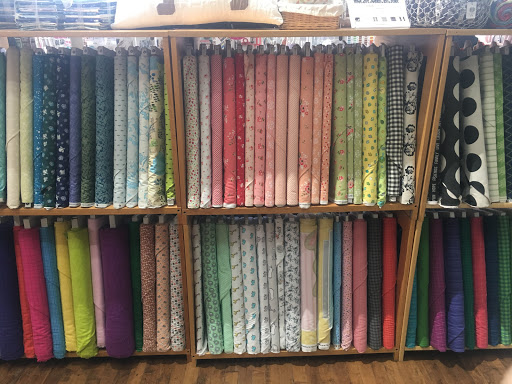 Quilt Shop «Thimbles», reviews and photos, 940 S State St, Lockport, IL 60441, USA